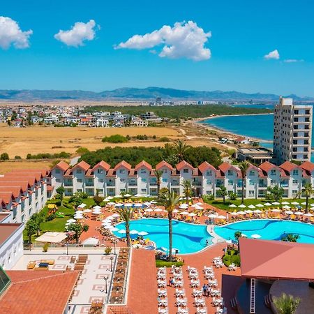 Salamis Bay Conti Resort Hotel & Casino Famagusta  Exteriér fotografie A view of the hotel