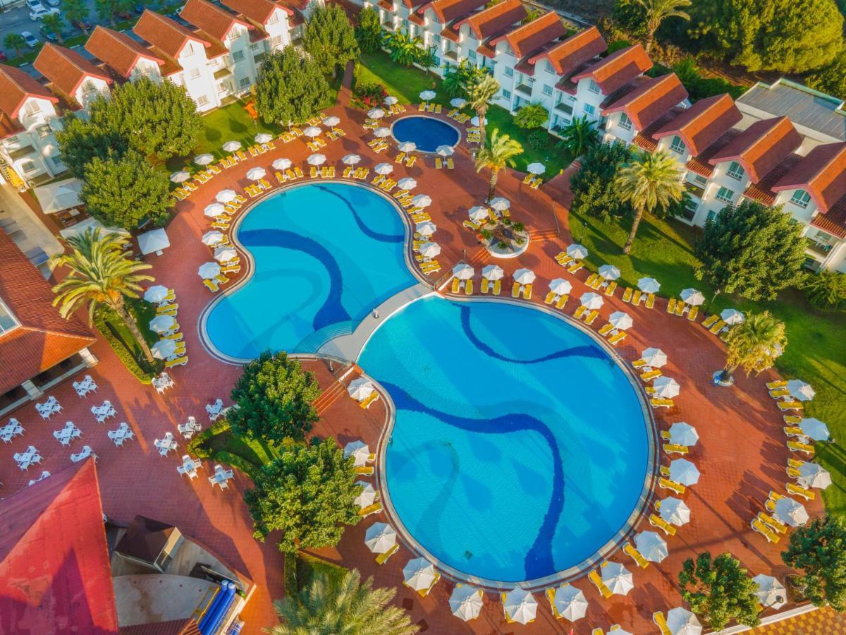 Salamis Bay Conti Resort Hotel & Casino Famagusta  Exteriér fotografie Aerial view of the resort