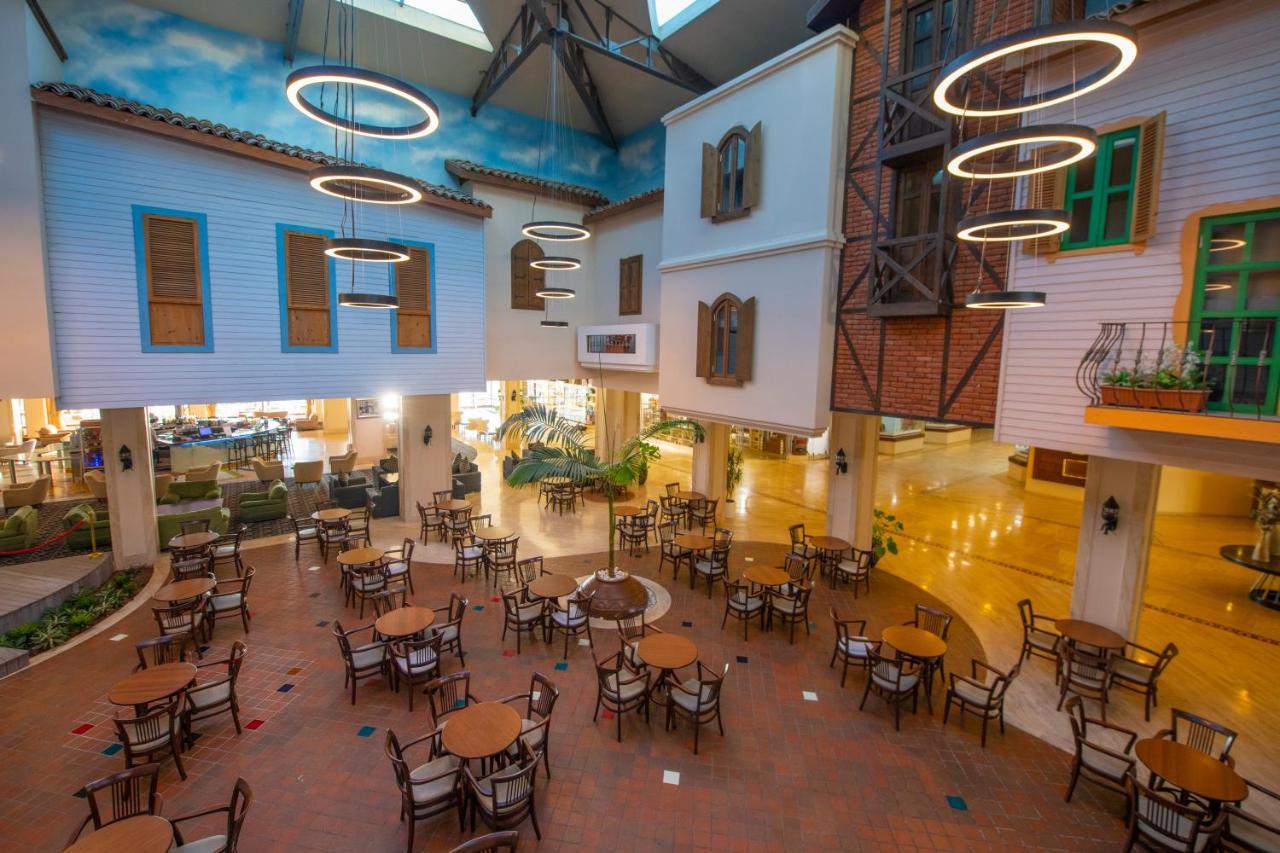 Salamis Bay Conti Resort Hotel & Casino Famagusta  Exteriér fotografie The interior of the hotel